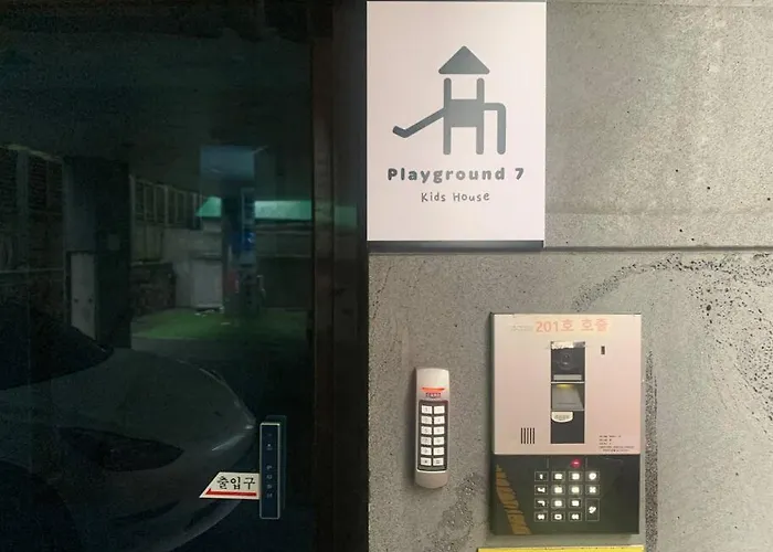 Playground 7 - Kid Jungle Gym, Oceanview, Parking Lot Busan